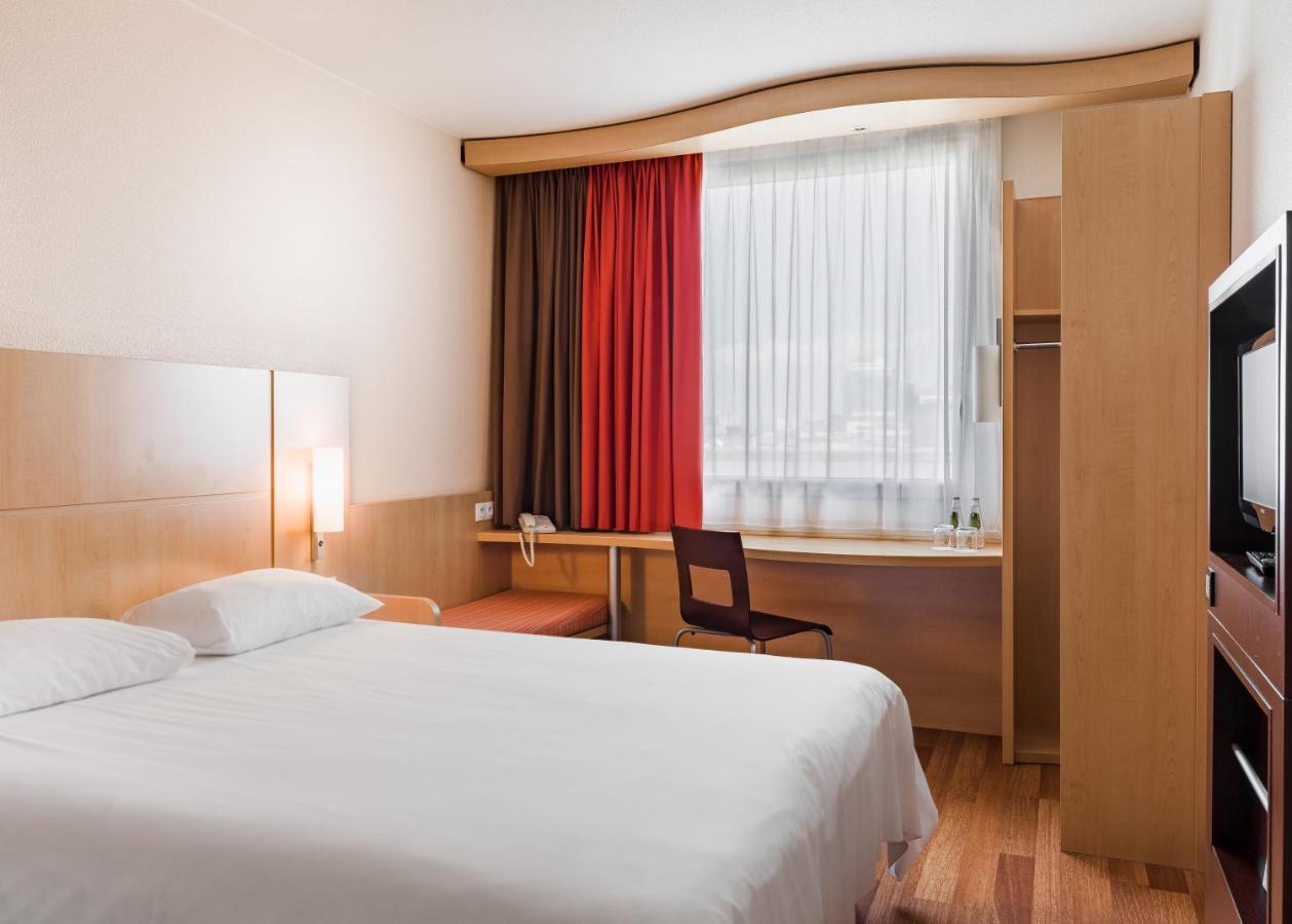 Double Room,841024835:JPEG