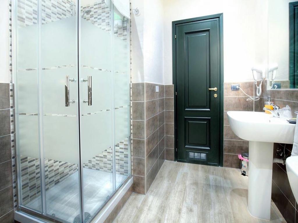 Camera Matrimoniale con Bagno Privato Esterno