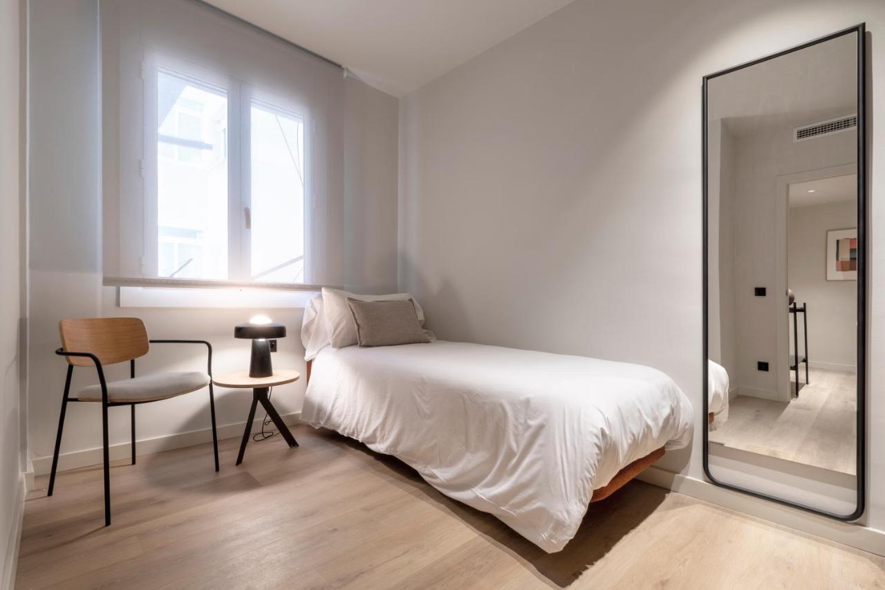 Three-Bedroom Apartment,1399904261:JPEG