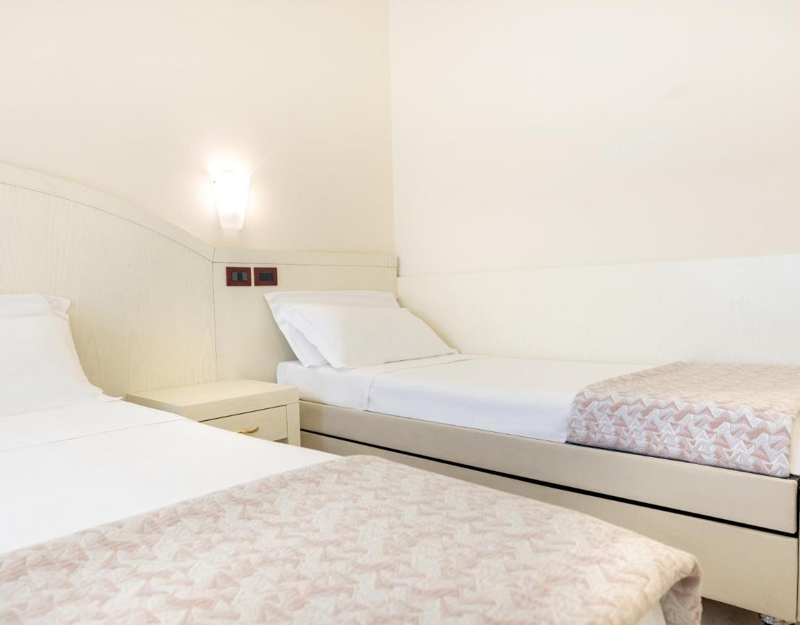 Two-Bedroom Suite,1399917287:JPEG