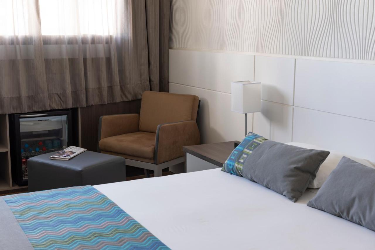 Deluxe King Suite,1400021834:JPEG