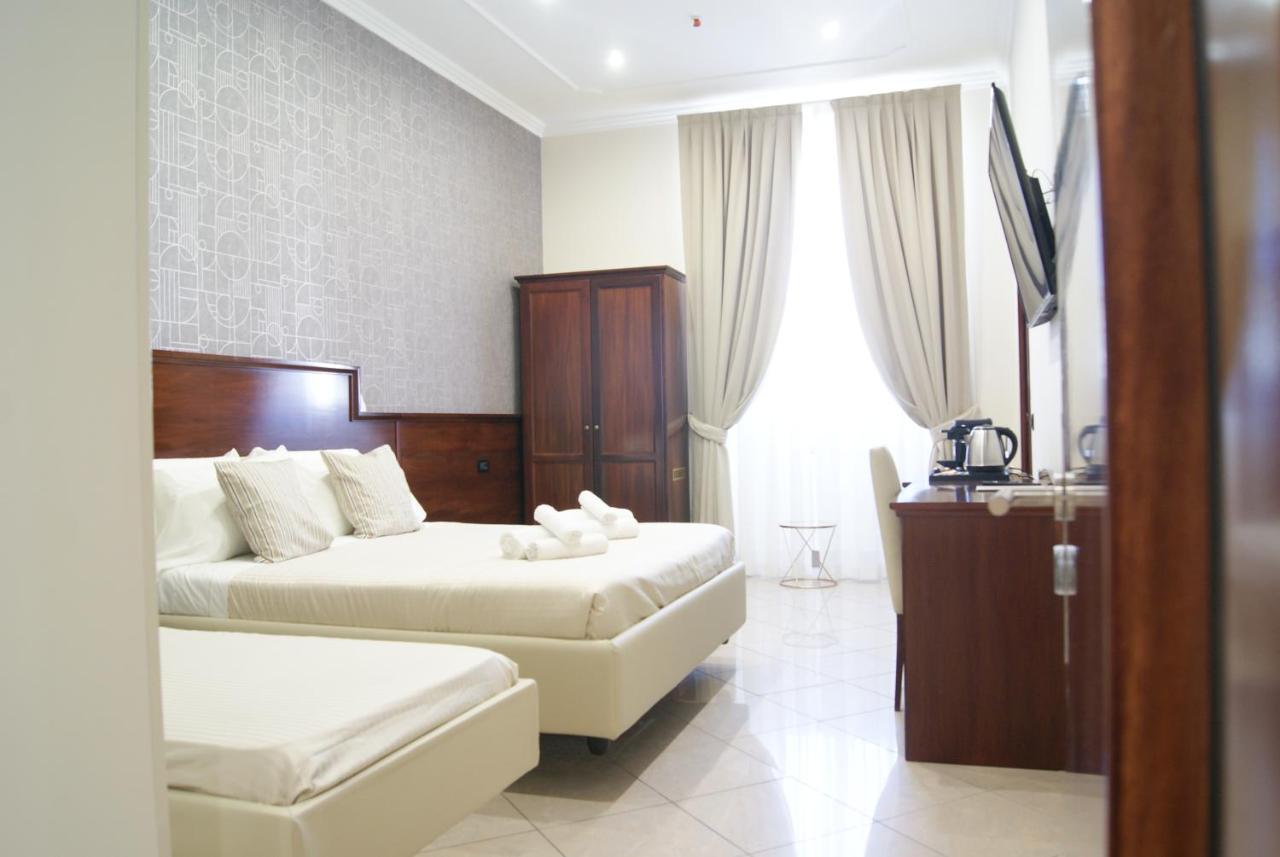 Deluxe Triple Room,1415438709:JPEG