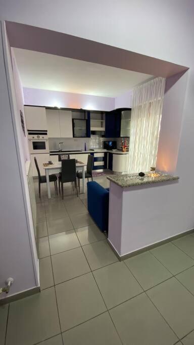 Three-Bedroom House,1401338225:JPEG