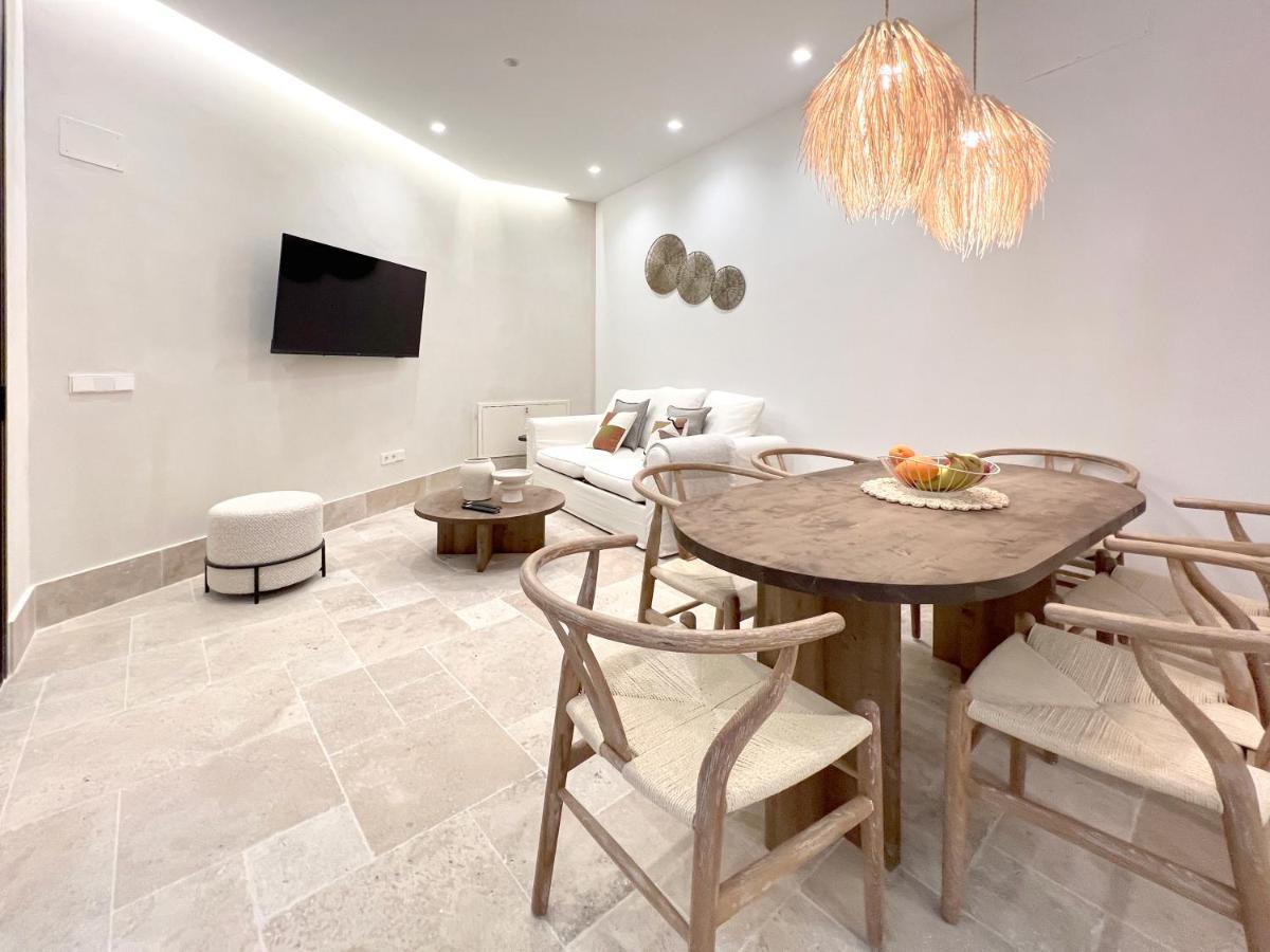 Three-Bedroom Apartment,1411145849:JPEG