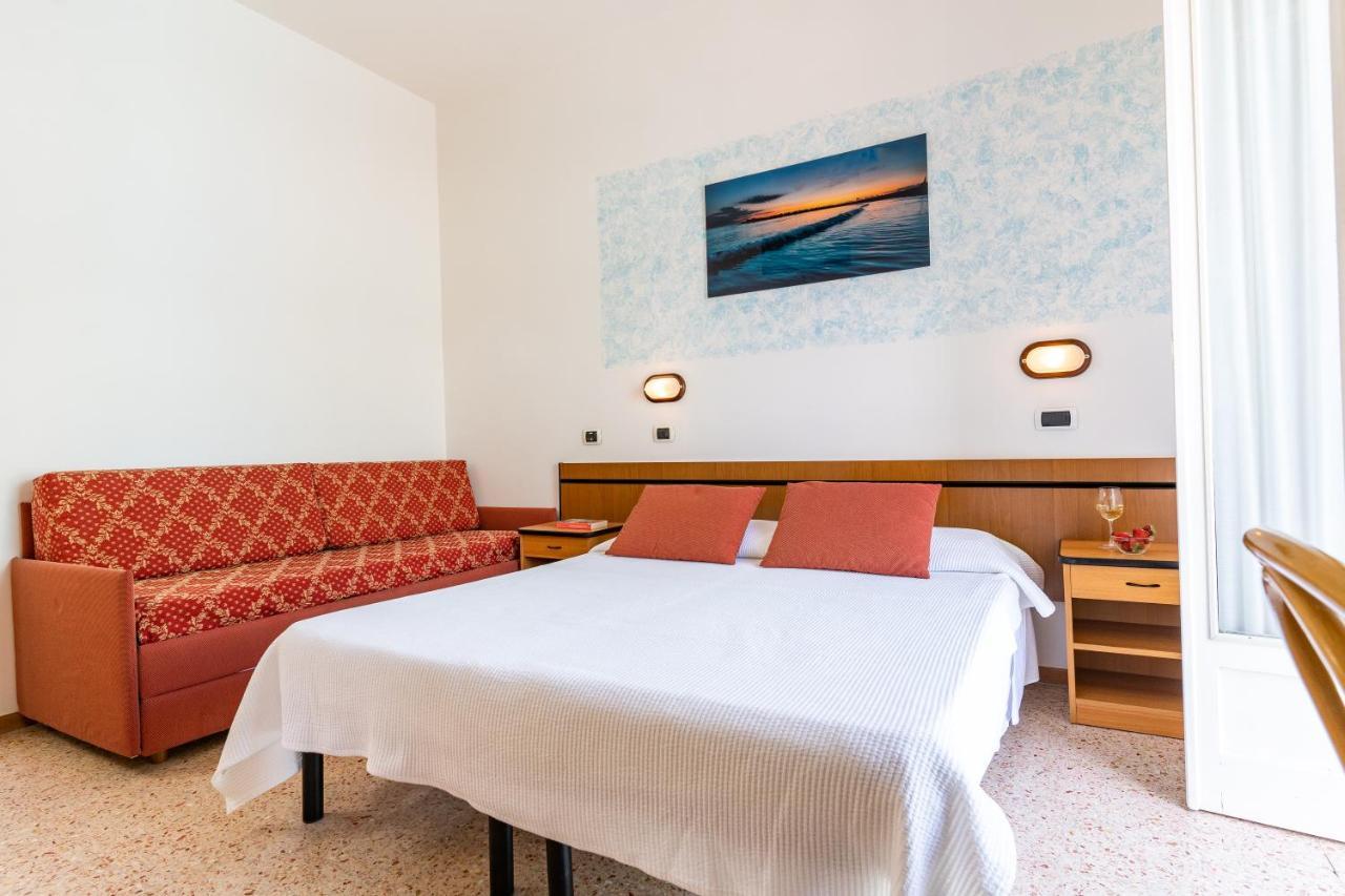Double or Twin Room Balcony