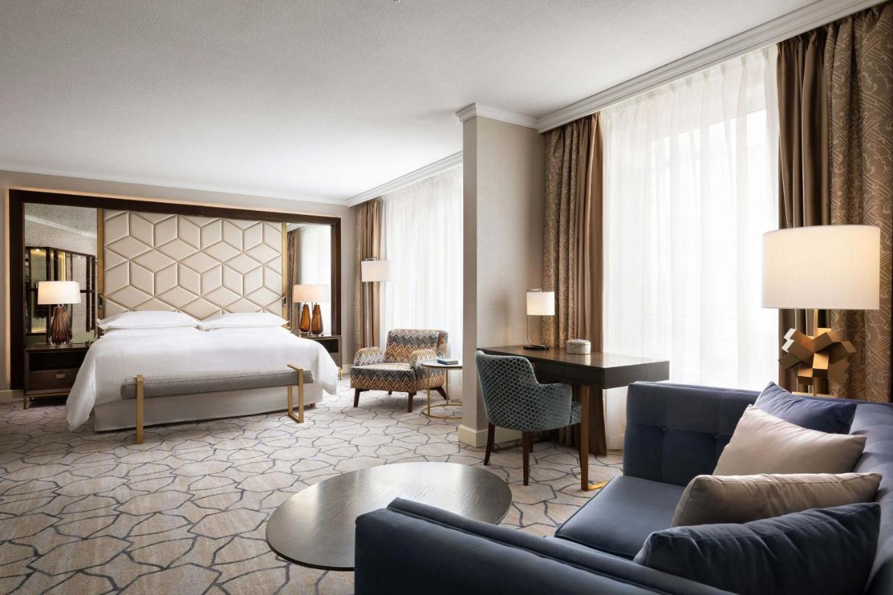 Junior Suite Club lounge access 1 Bedroom Suite 1 King