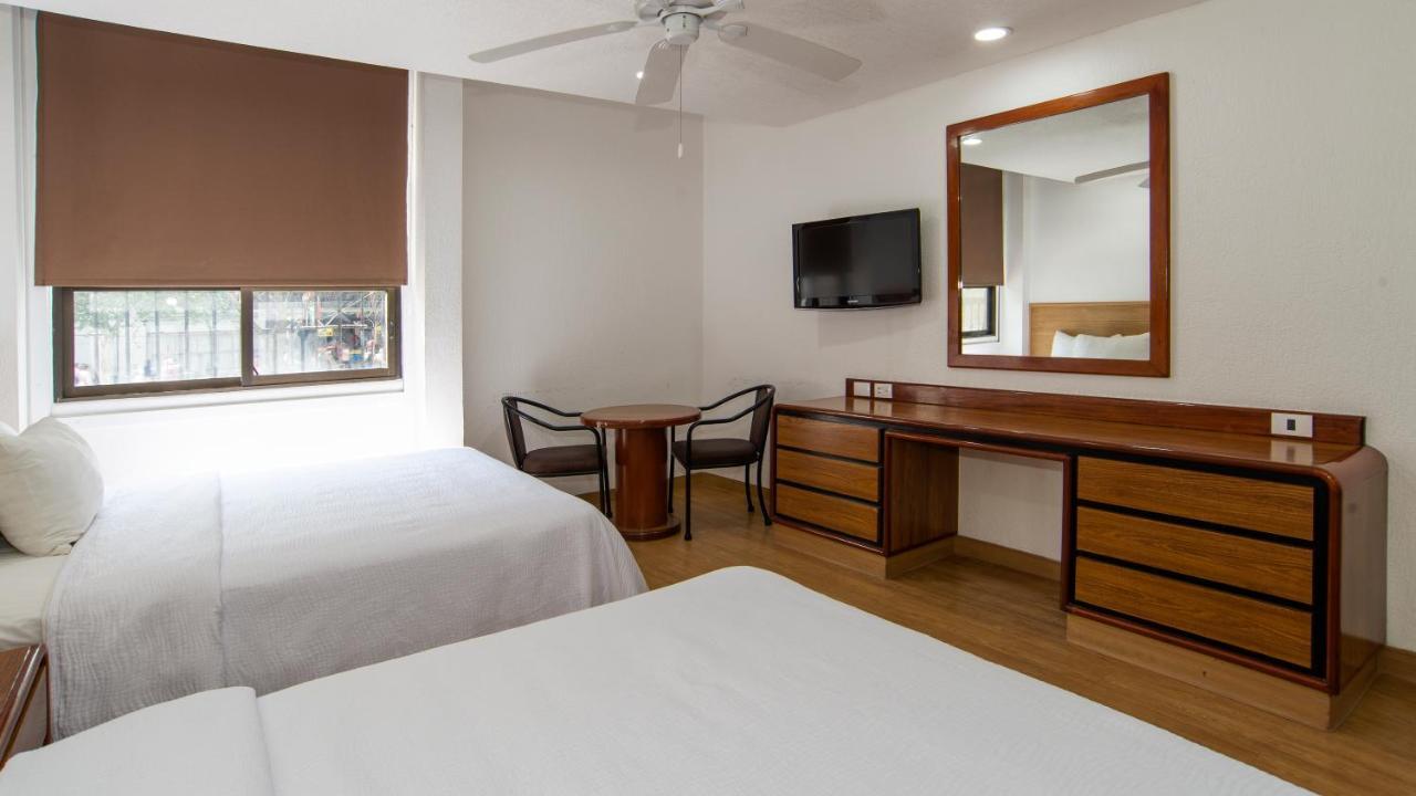 Twin Room,1403574791:JPEG