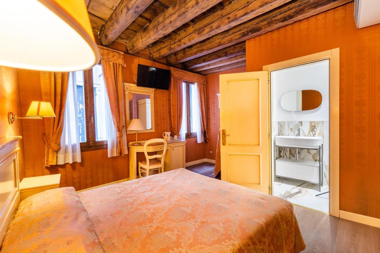 Classic Double or Twin Room,1364266550:JPEG