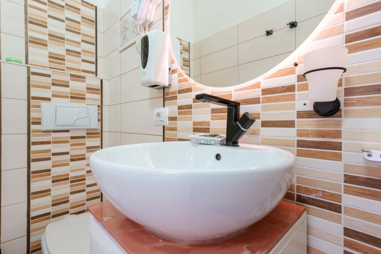 Camera Singola con Bagno Privato
