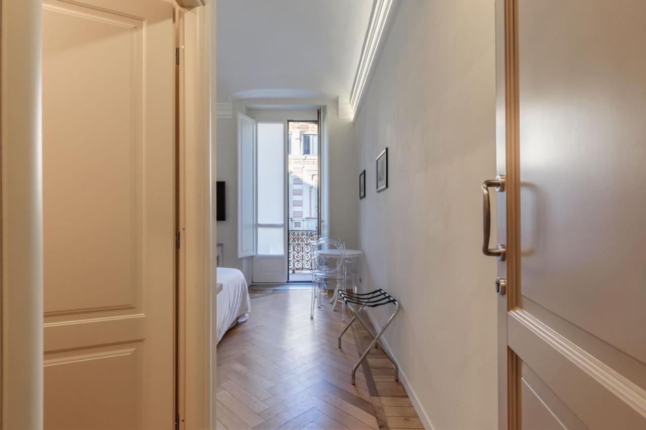 Double Room,1406459987:JPEG