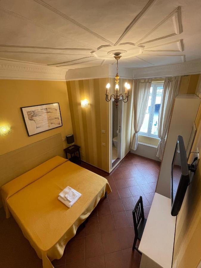 Double or Twin Room,1406047118:JPEG