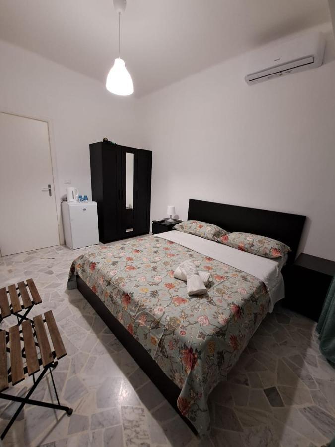 Double Room with Shared Bathroom,1406289416:JPEG