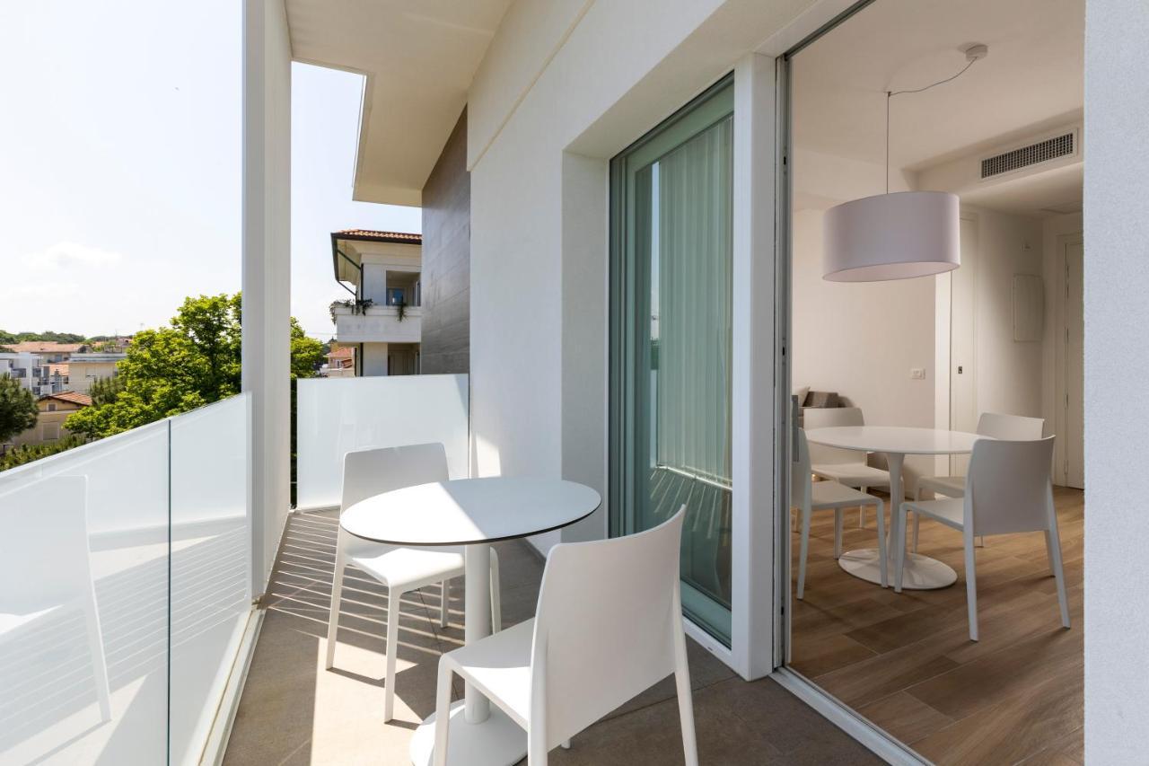 Superior Apartment,1414145879:JPEG
