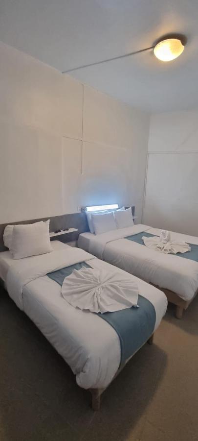 Triple Room Shared Toilet,1408564634:JPEG