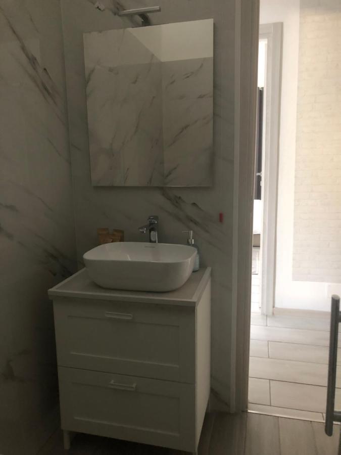 Camera Doppia con Letti Singoli con Bagno Privato Esterno