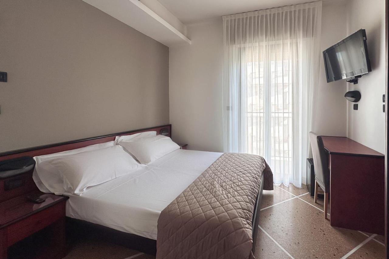 Double or Twin Room Balcony,1409433704:JPEG
