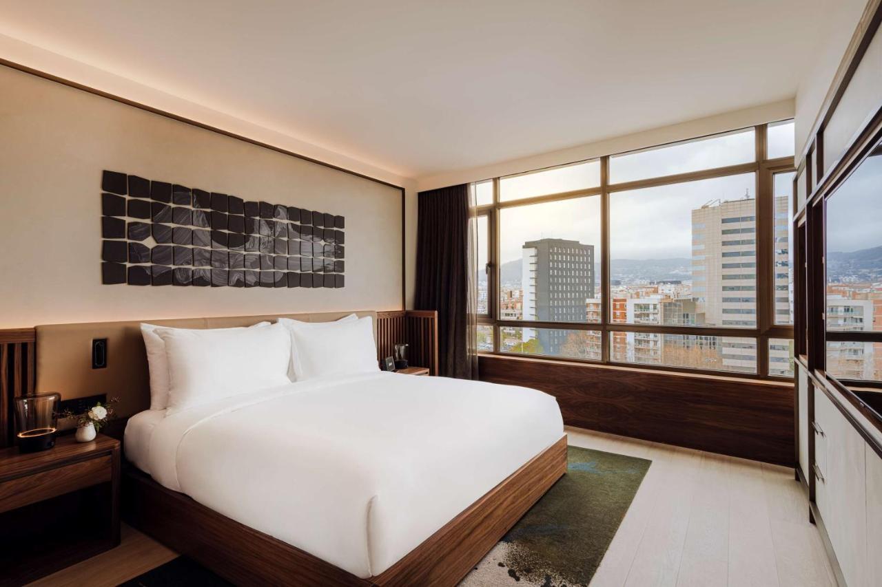 Deluxe City Room,941033737:JPEG
