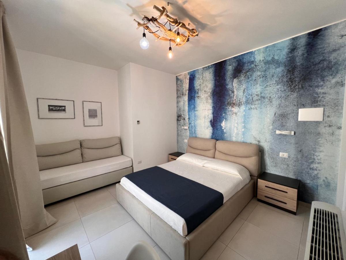 Triple Room Balcony,1409783744:JPEG