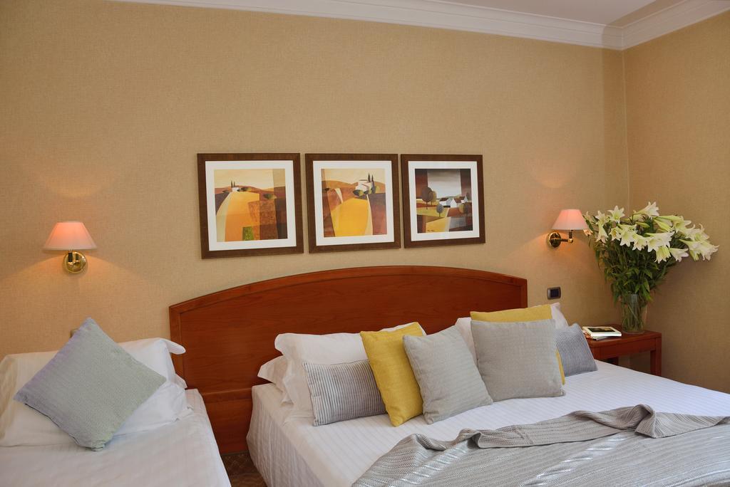 Triple Room,141115668:JPEG