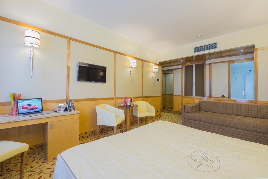 Junior Suite,1708183894:JPEG