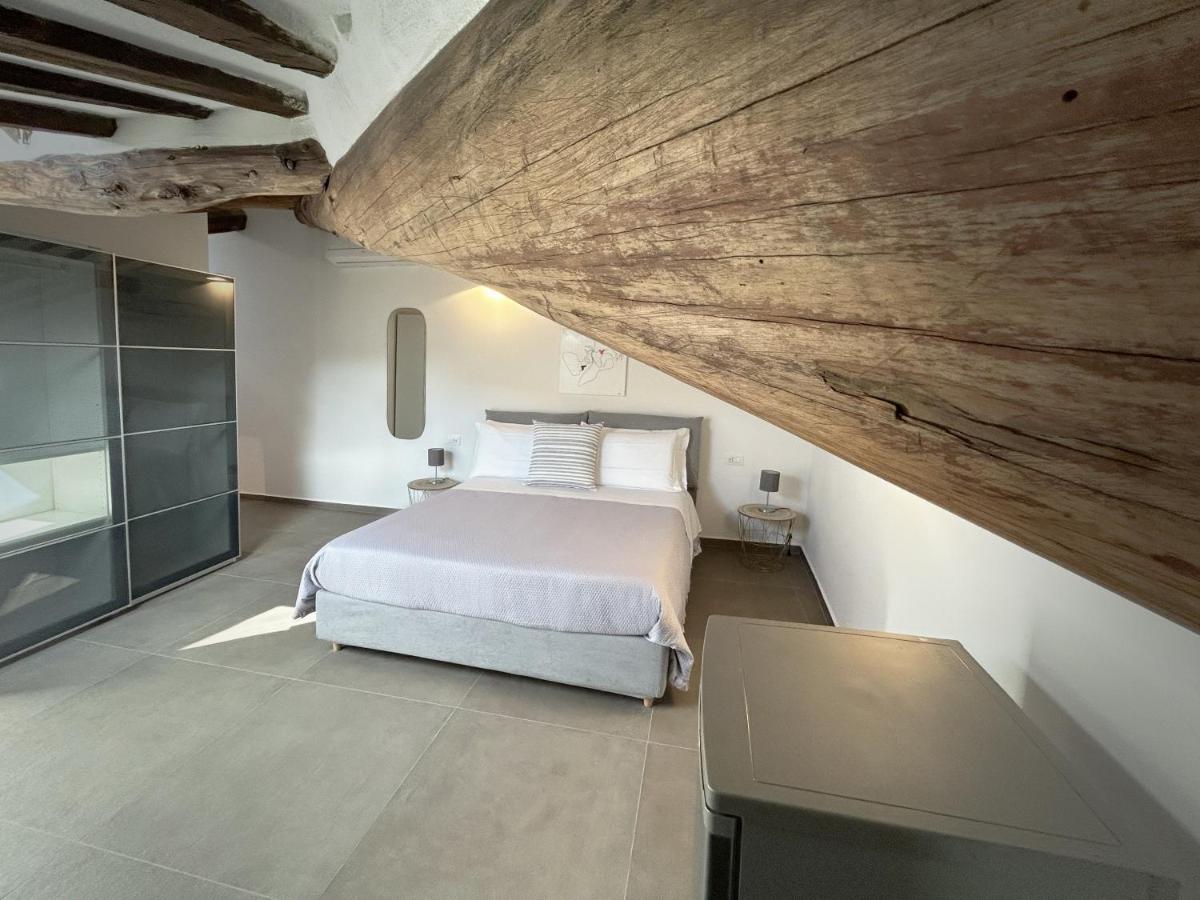 Standard Double Room,1411814183:JPEG