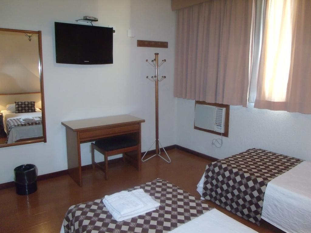 Quarto Família