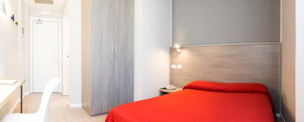 Single Room,376845685:JPEG