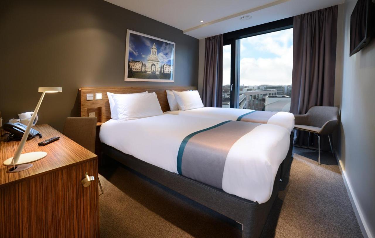 Twin Room,1581245689:JPEG