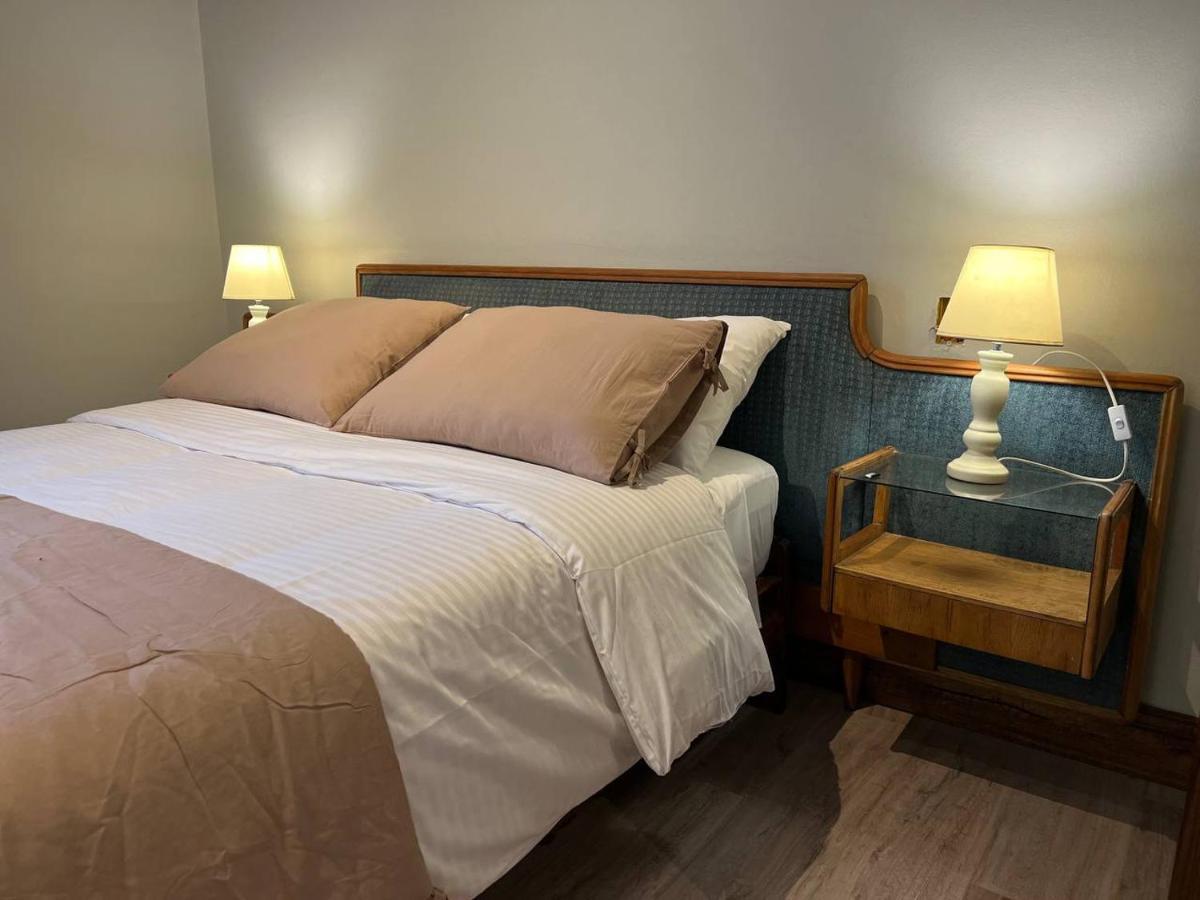 Standard Double Room,1412754074:JPEG