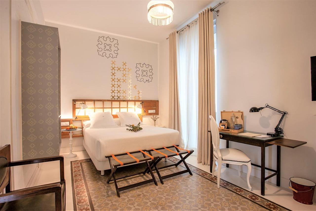 Double Room,1414158830:JPEG