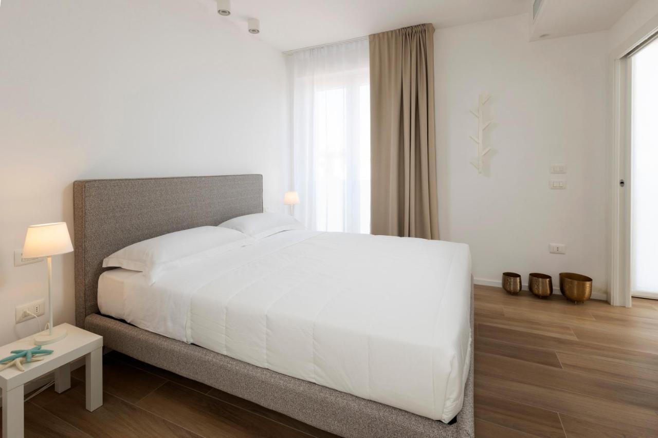 One-Bedroom Apartment,1414153076:JPEG