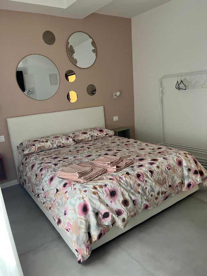 Double Room,1414704030:JPEG