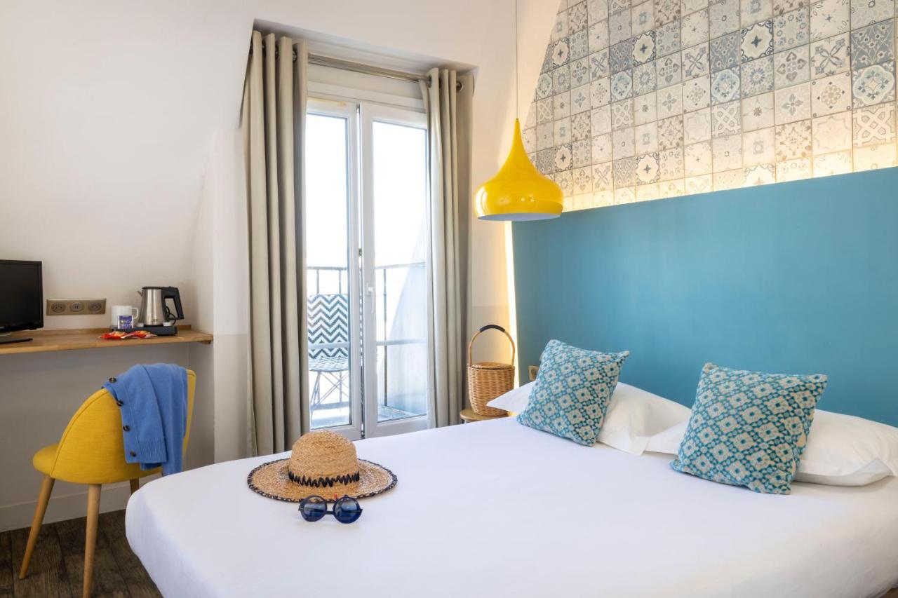 Superior Double Room Balcony Sacré-Cœur Basilica View