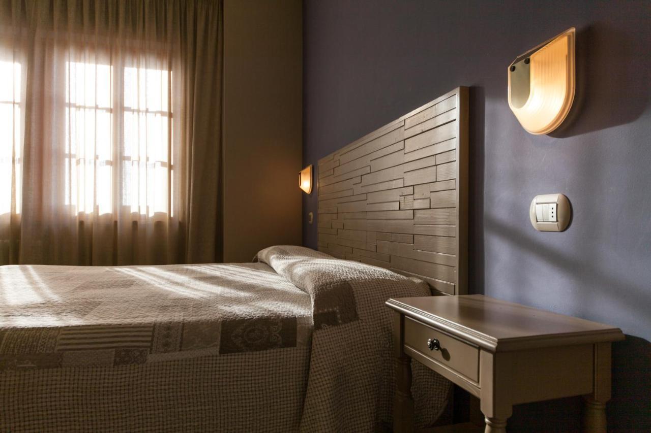 Classic Double or Twin Room,1416250968:JPEG
