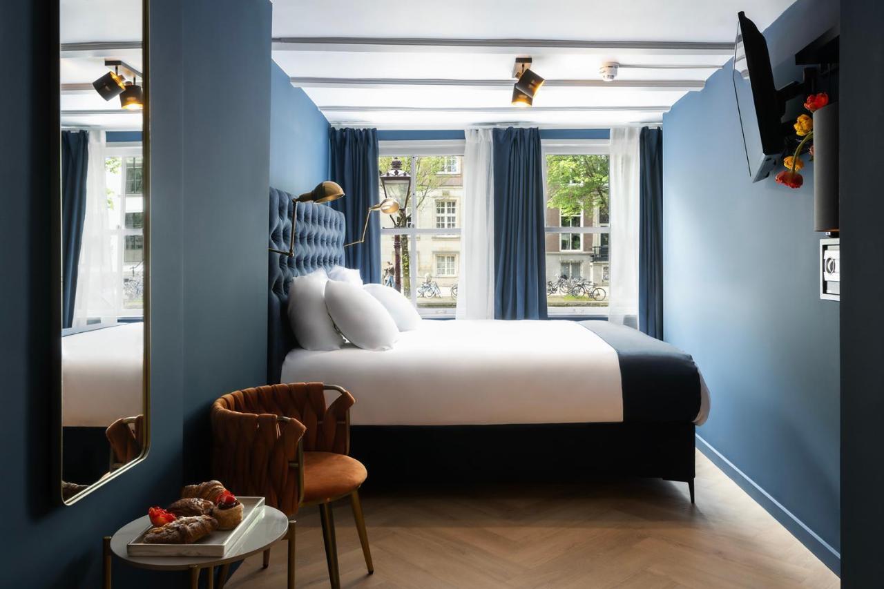 Signature Suite Canal View