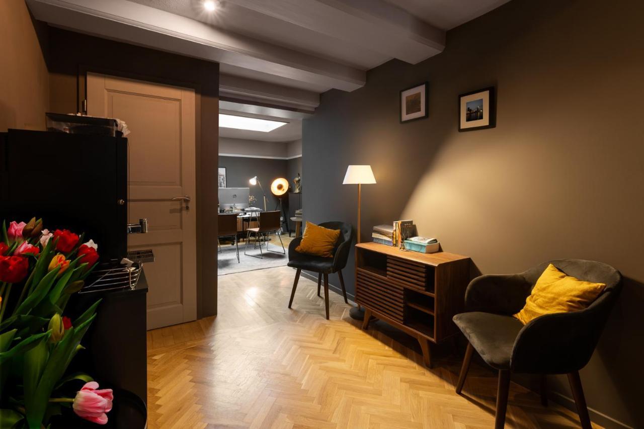 Signature Suite Canal View
