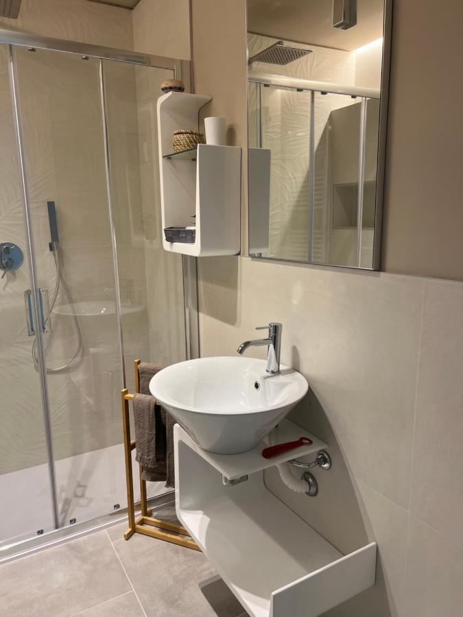 Double Room,1417852695:JPEG