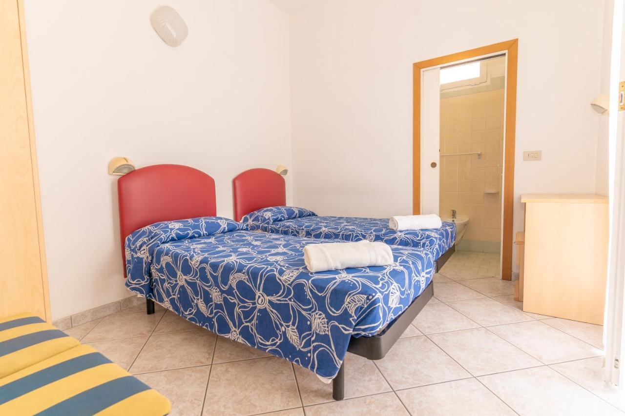 Single Room Balcony,1419841356:JPEG