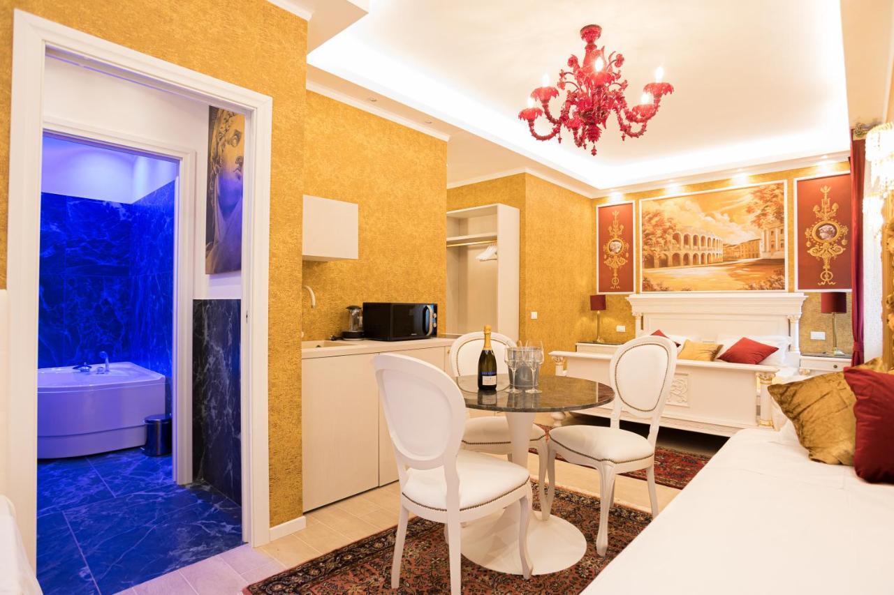 Luxury Quadruple Room,1419844929:JPEG
