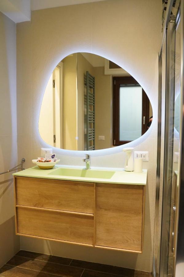 Triple Room Private Bathroom,1420174869:JPEG
