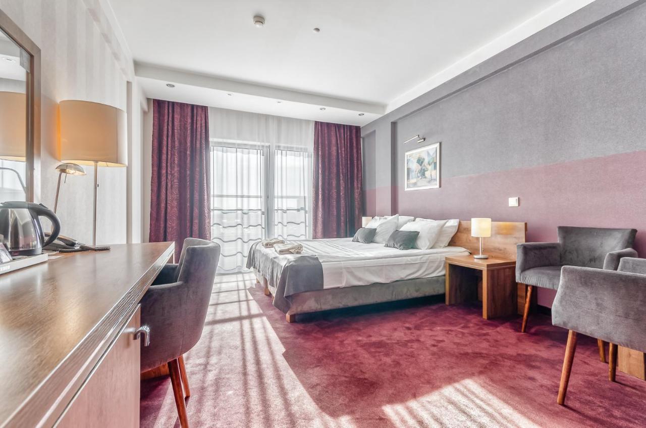 Executive Queen Room,272705701:JPEG