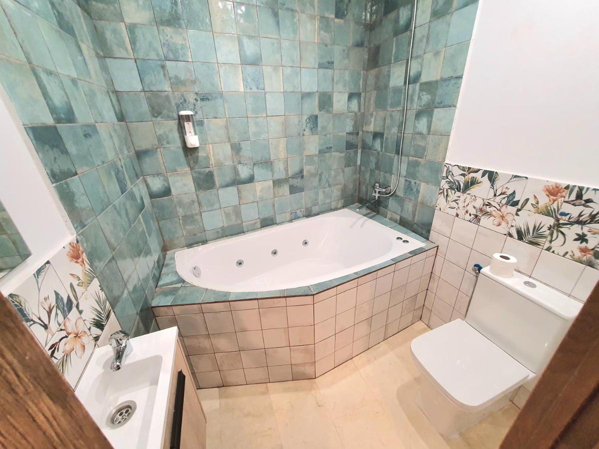 Double Room Spa Bath,1423471335:JPEG