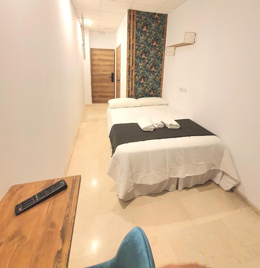 Small Double Room,1526907934:JPEG