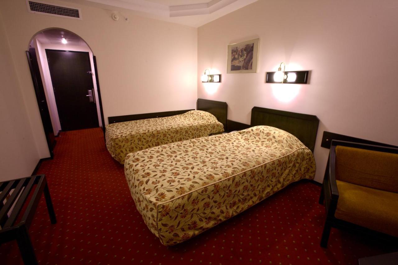 Deluxe Triple Room Sea View,1424381136:JPEG
