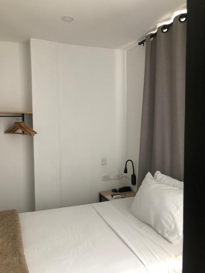 Deluxe Double Room,1424197224:JPEG