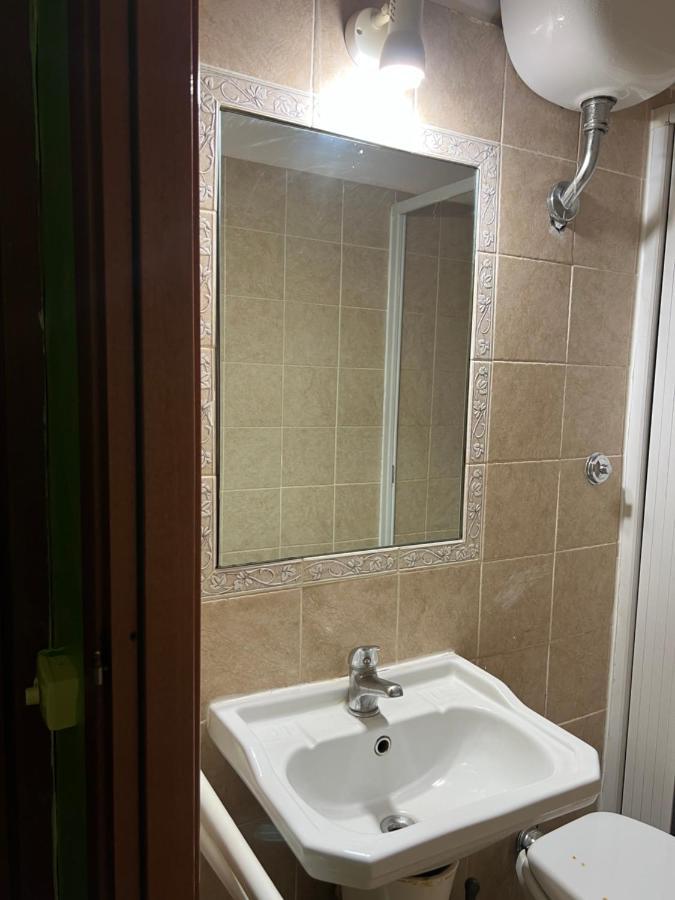 Family Room Bathroom,1424893524:JPEG