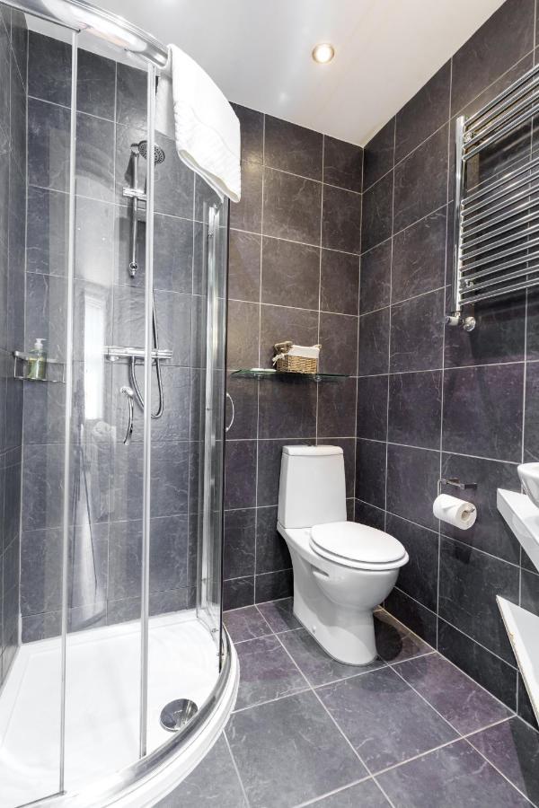 Double Basement Room,1556878777:JPEG