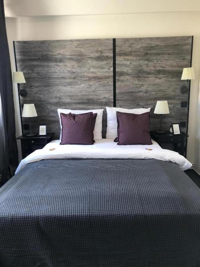 Double Room,1427165743:JPEG