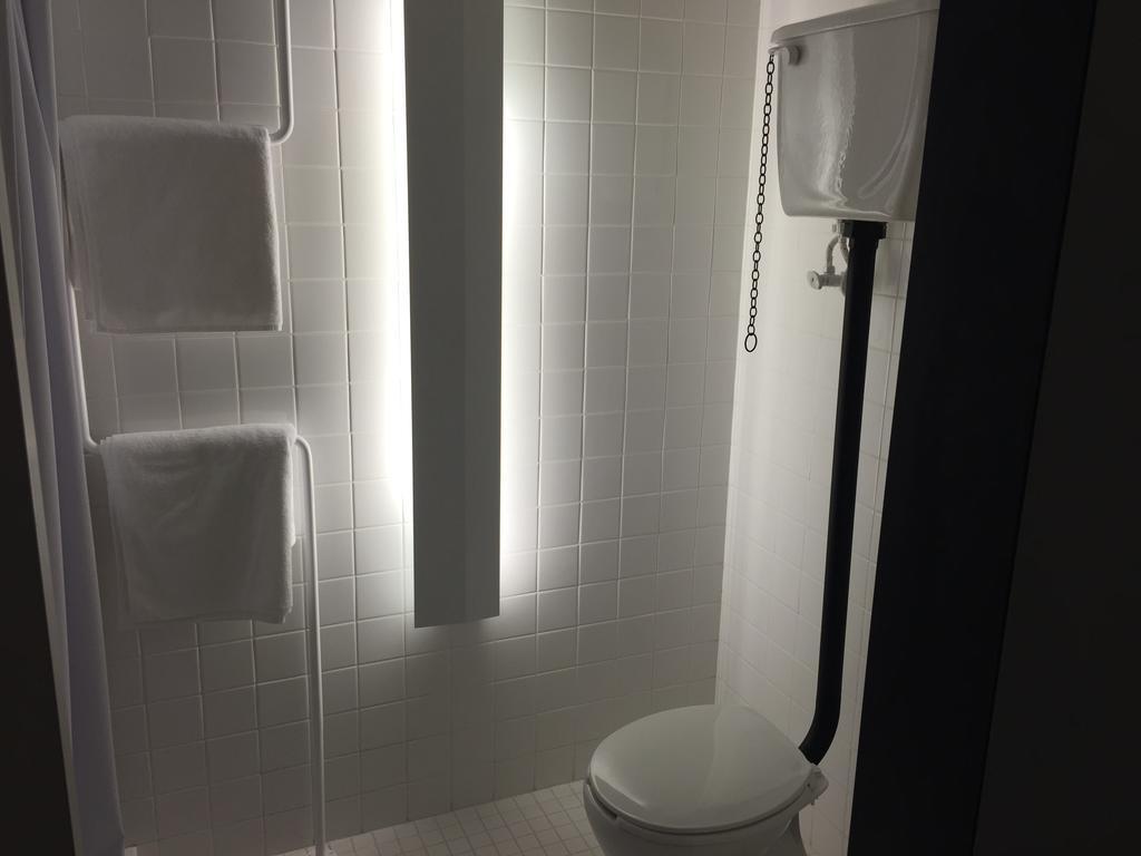Standard Room,692874210:JPEG