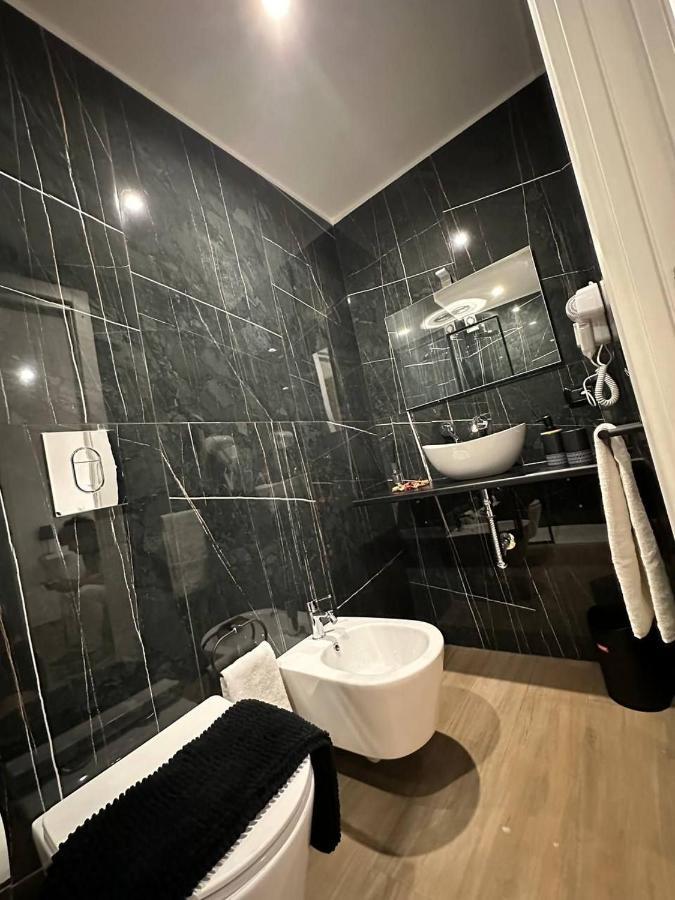 Double Room Private Bathroom,1429263274:JPEG